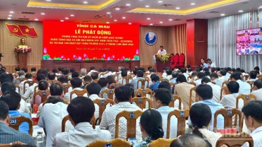 Quang cảnh Lễ phát động phong trào thi đua tại Cà mau vào chiều 21/7.