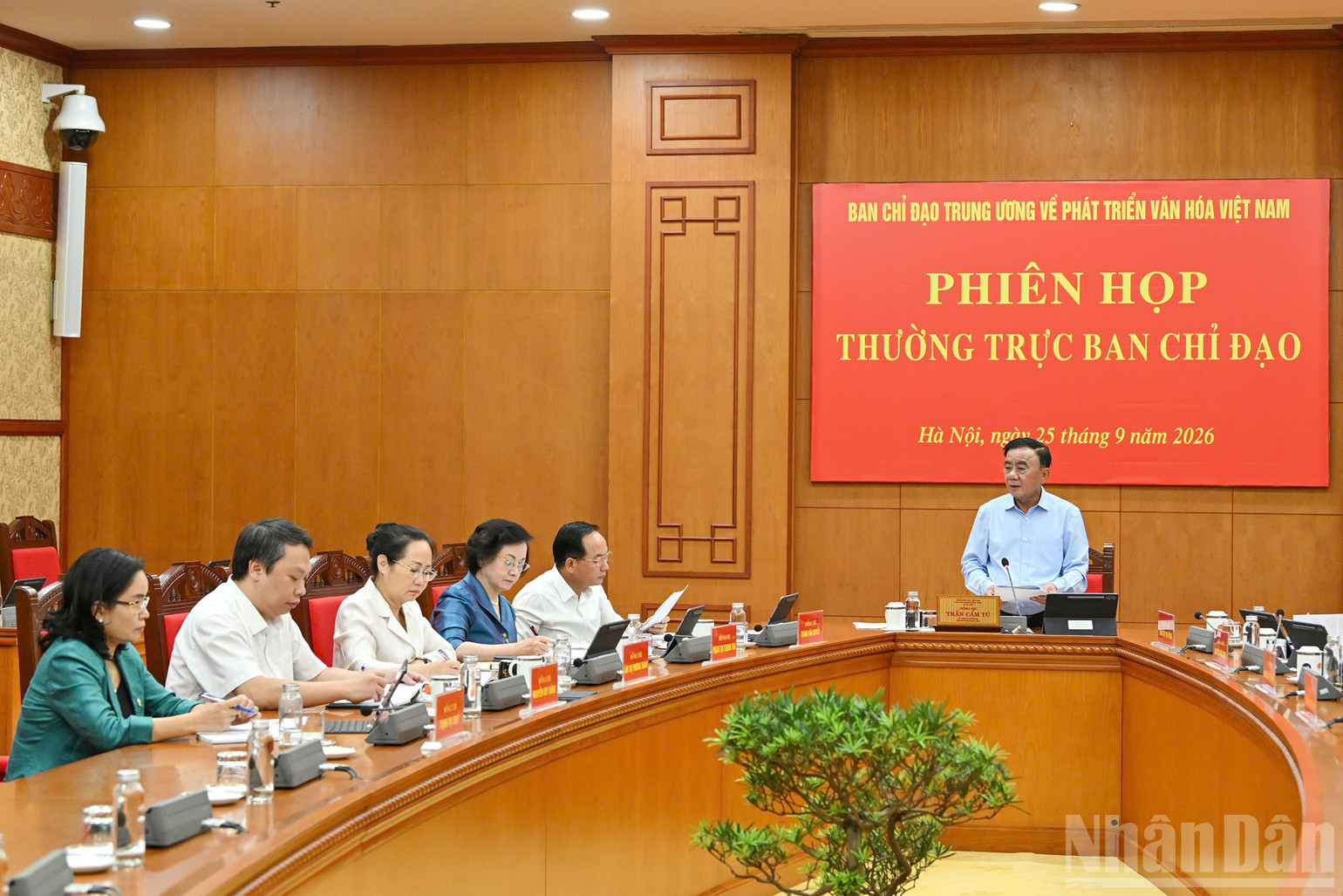 Thường trực Ban B&iacute; thư đặt ra y&ecirc;u cầu, coi dữ liệu lịch sử, văn h&oacute;a, di sản l&agrave; một bộ phận quan trọng của hạ tầng văn h&oacute;a quốc gia. (Ảnh: THỦY NGUY&Ecirc;N)