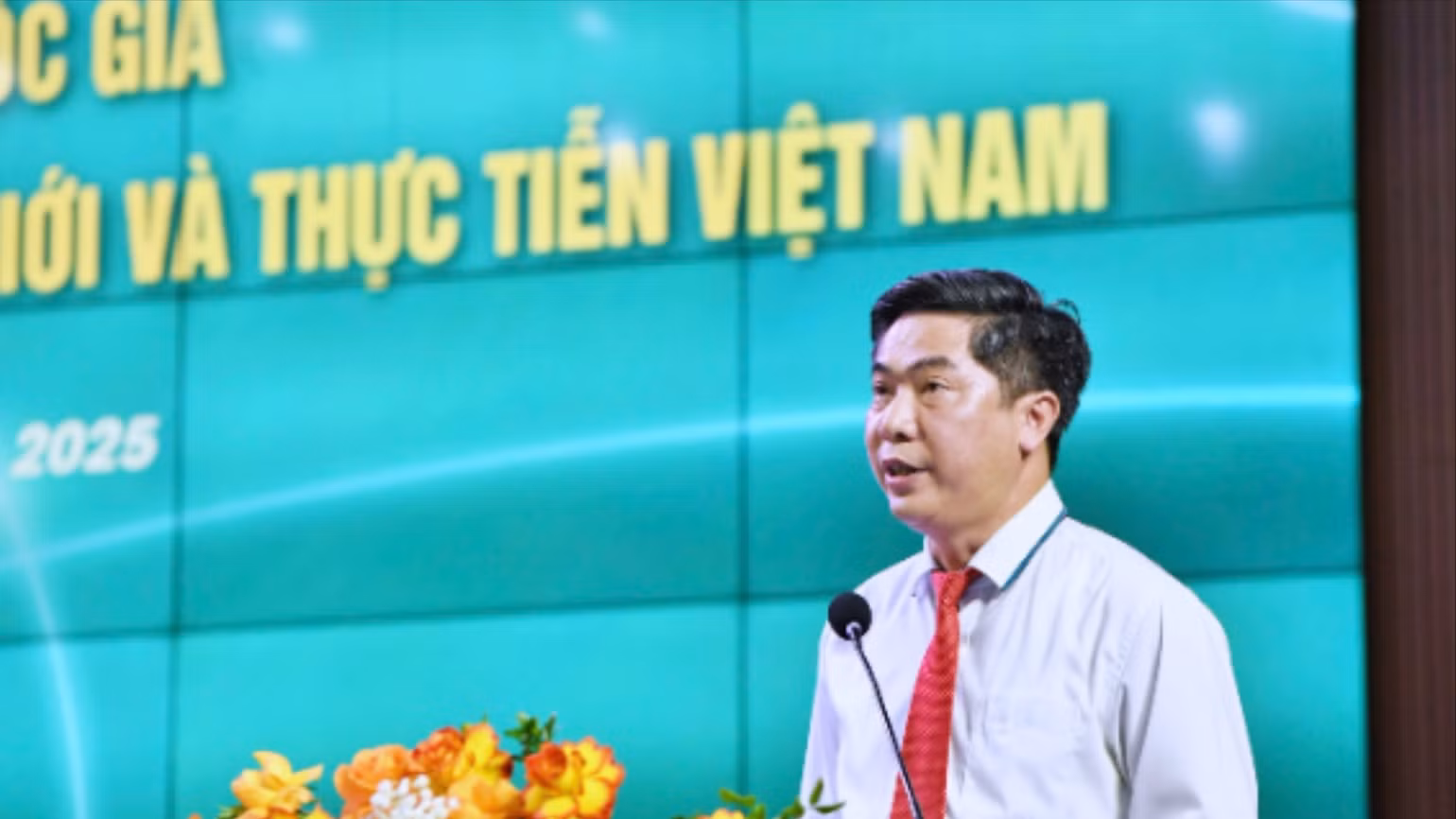 gen-h-giam-doc-hv-3033.jpg