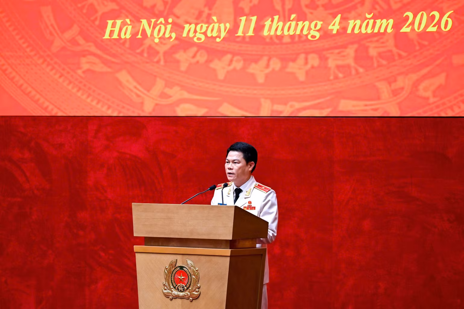 cuc-truong.jpg