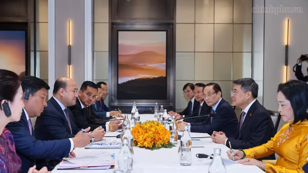 Thủ tướng Chính phủ Lê Minh Hưng tiếp Phó Thủ tướng Hun Many, Chủ tịch Hội Liên hiệp Thanh niên Campuchia. (Ảnh:VGP/Nhật Bắc)