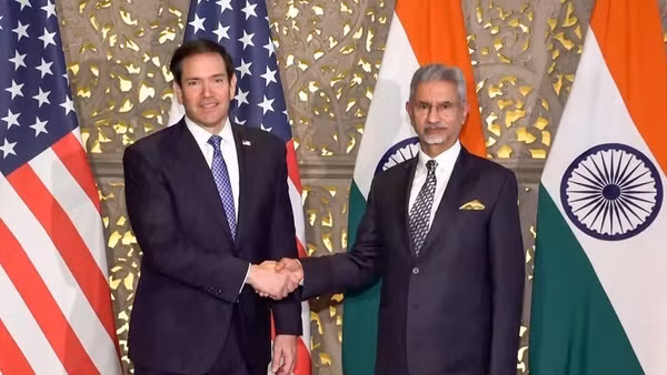 Ngoại trưởng Ấn Độ S. Jaishankar (phải) hội đàm với Ngoại trưởng Mỹ Marco Rubio tại thành phố Mumbai ngày 20/10/2026. (Ảnh: ANI/TTXVN)