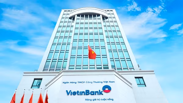 VietinBank vươn mình cùng đất nước