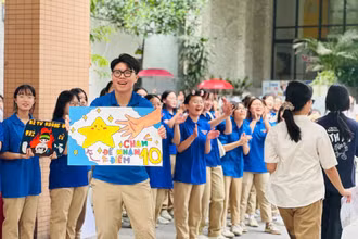 "Hãy tự tin chúng tôi đi cùng bạn"- thông điệp chung của chương trình Tiếp sức mùa thi. Nguồn: Đoàn Thanh niên.