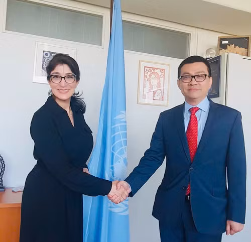 Đại sứ Vũ Lê Thái Hoàng gặp làm việc với Giám đốc UNOOSA, bà Aarti Holla-Mani