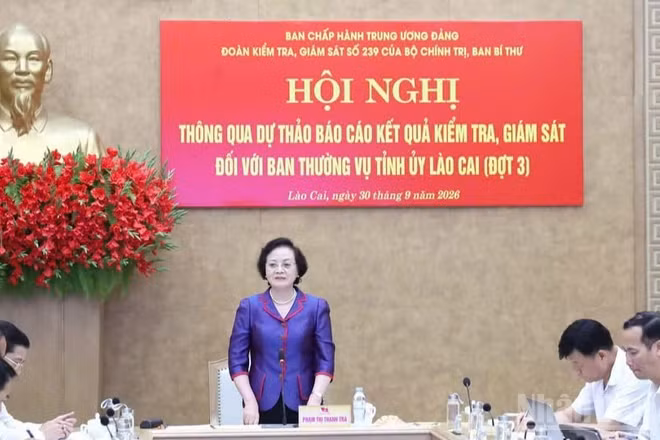 Đồng chí Phạm Thị Thanh Trà, Bí thư Trung ương Đảng, Phó Thủ tướng Chính phủ phát biểu tại hội nghị. (Ảnh: TÂM THỜI)