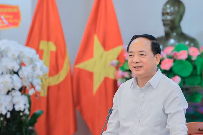 Đồng chí Trịnh Văn Quyết, Ủy viên Bộ Chính trị, Bí thư Trung ương Đảng, Trưởng Ban Tuyên giáo và Dân vận Trung ương phát biểu chúc mừng Thông tấn xã Việt Nam. (Ảnh: PHẠM CƯỜNG)