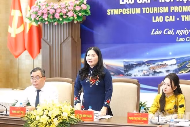 Đồng chí Vũ Thị Hiền Hạnh, Phó Chủ tịch Ủy ban nhân dân tỉnh Lào Cai phát biểu tại buổi tọa đàm. (Ảnh: THANH SƠN)