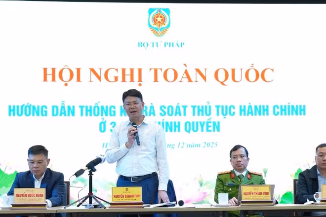 Thứ trưởng Tư pháp Nguyễn Thanh Tịnh phát biểu tại Hội nghị toàn quốc hướng dẫn thống kê, rà soát thủ tục hành chính ở 3 cấp chính quyền. (Ảnh: HT)