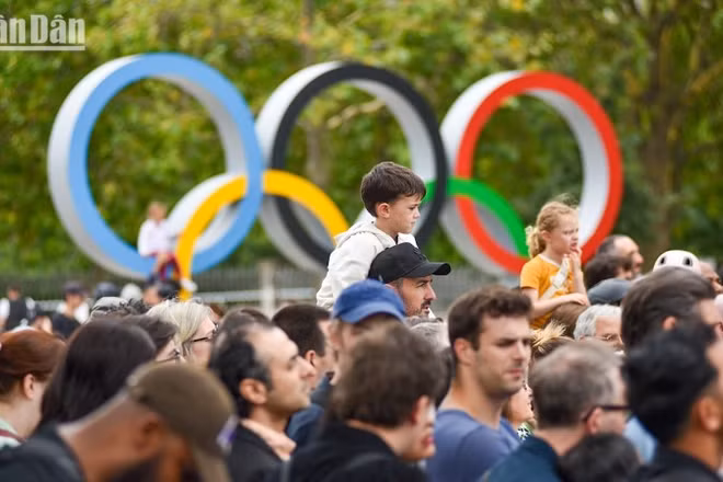 Tất cả các công trình phục vụ Thế vận hội Olympic và Paralympic Paris 2024 ở Pháp, dù xây mới hay được cải tạo, đều được thiết kế với khả năng tiếp cận phổ quát, hướng tới một thành phố hòa nhập hơn cho tất cả mọi người. (Ảnh: MINH DUY)