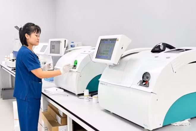 Nhiều thiết bị y tế hiện đại đã được lắp đặt tại Bệnh viện Bạch Mai cơ sở 2 sẵn sàng phục vụ công tác khám, chữa bệnh cho người dân. (Ảnh: THẾ ANH)