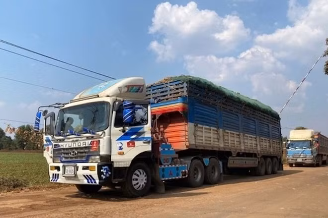Xe hàng hóa ở cửa khẩu Tây Ninh. (Ảnh: chinhphu.vn)