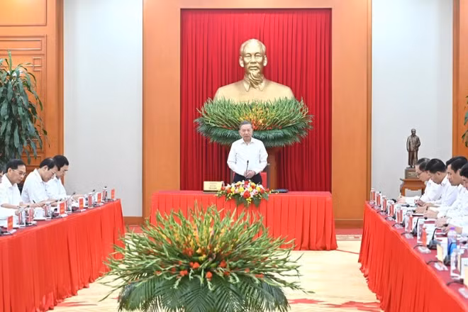 Tổng Bí thư Tô Lâm chủ trì làm việc với Đảng ủy Bộ Ngoại giao. (Ảnh: ĐĂNG KHOA)