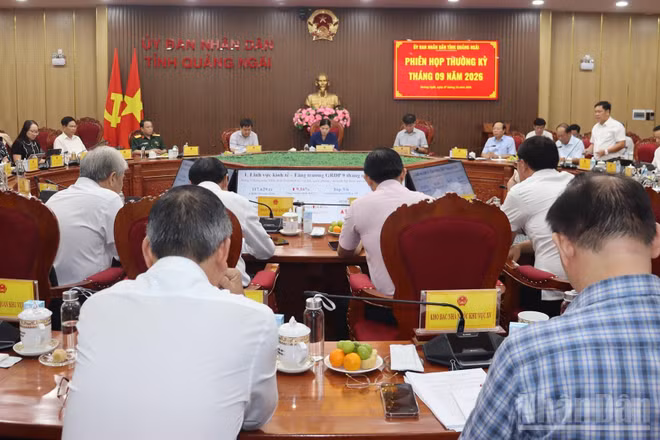 Quang cảnh phiên họp. (Ảnh: HIỂN CỪ)