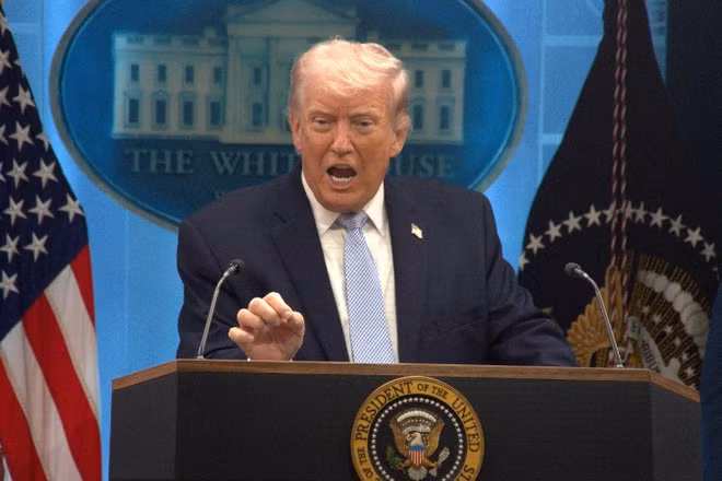 Tổng thống Mỹ Donald Trump phát biểu tại cuộc họp báo ở Nhà Trắng, Washington, D.C. (Ảnh: THX/TTXVN)