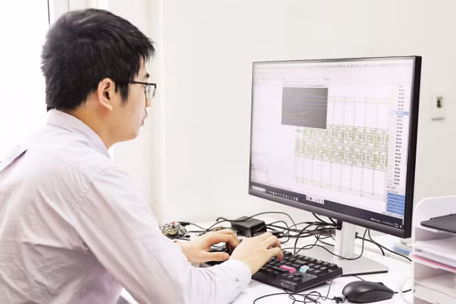 Ứng dụng công nghệ cho nghiên cứu, đào tạo tại Viện Công nghệ thông tin, Đại học Quốc gia Hà Nội. (Ảnh: DIỆP NGỌC)