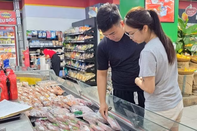 Thị trường bán lẻ Việt Nam hiện đang trong giai đoạn phát triển. (Ảnh: KIM DUNG)