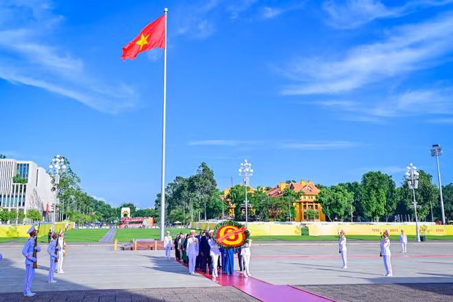 Quang cảnh lễ viếng.