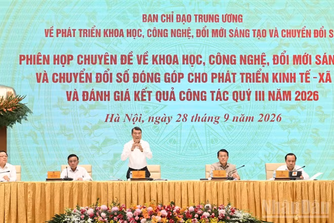 Thủ tướng Chính phủ Lê Minh Hưng chủ trì Phiên họp của Ban Chỉ đạo Trung ương. (Ảnh: TRẦN HẢI)