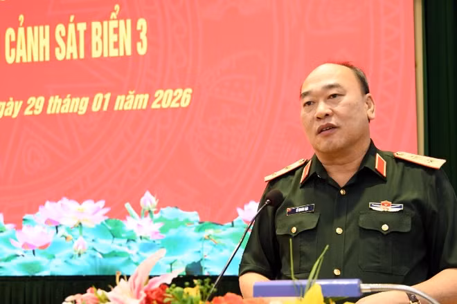 Trung tướng Lê Quang Đạo, Phó Tổng Tham mưu trưởng Quân đội nhân dân Việt Nam, phát biểu tại buổi làm việc.