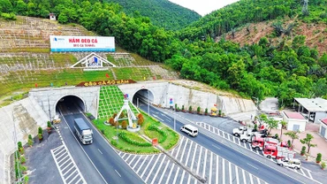 Công trình hầm đường bộ qua Đèo Cả.