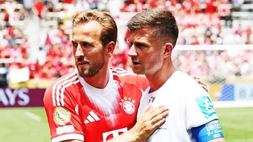 Tiền đạo Harry Kane an ủi đội trưởng Auckland City - Mario Ilich sau khi kết thúc trận đấu.