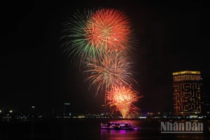 Điểm bắn pháo hoa chào đón Tết Bính Ngọ 2026 tại đường Bạch Đằng.