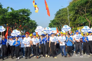 Các đại biểu tham gia Chương trình đi bộ vì hòa bình năm 2026.