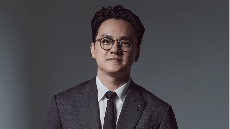 Nhạc trưởng tài năng Trần Nhật Minh sẽ chỉ huy đêm hòa nhạc Giáng sinh. (Ảnh: HBSO)