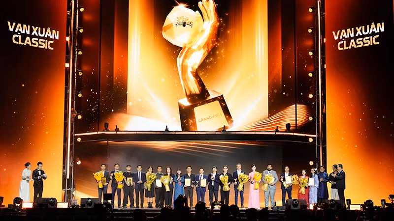 Quang cảnh lễ vinh danh và trao giải. (Ảnh: Ban Tổ chức)