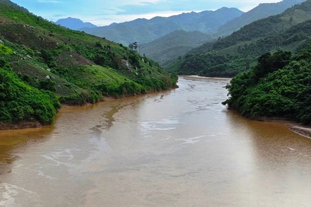 Sông Mã chảy qua xã Trung Lý, tỉnh Thanh Hóa.