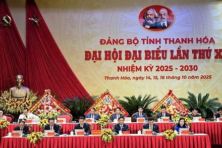 Đại Hội Đảng Toàn Quốc Lần Thứ Xiv - Trang 1 Đoàn Chủ Tịch Điều Hành Đại Hội.