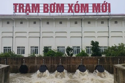 Trạm bơm Xóm Mới ở xã Nông Cống đang vận hành 9 máy bơm tiêu, công suất 8.400 m3/máy/giờ.
