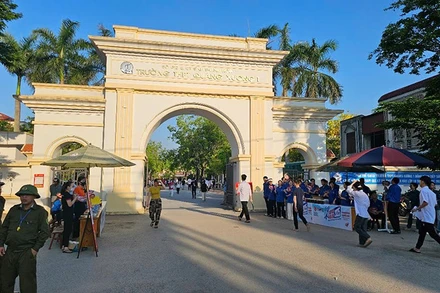 Quang cảnh địa điểm thi Trường trung học phổ thông Quảng Xương 1, tỉnh Thanh Hóa.