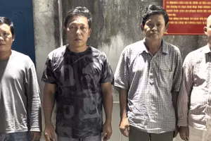 Các đối tượng lừa đảo ông K. mua đồng đen giả.
