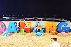 Chương trình “Dạ tiệc ánh sáng” được thiết kế theo mô hình picnic đêm bên biển.