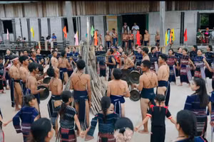 Phim gây ấn tượng với những hình ảnh về thiên nhiên, văn hóa, con người của vùng đất Tây Nguyên. (Ảnh: VFC)