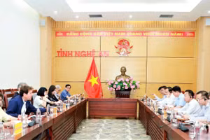 Quang cảnh buổi làm việc.