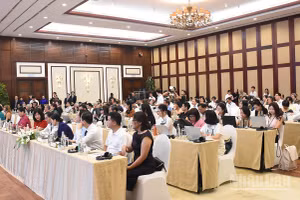 Buổi họp báo thu hút đông đảo báo giới, nghệ sĩ, nhà làm phim. (Ảnh: ANH ĐÀO)