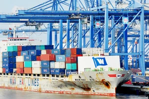 Áp lực chi phí logistics tăng cao đang là những thách thức cấp bách nhất với chuỗi cung ứng. Ảnh: NAM ANH