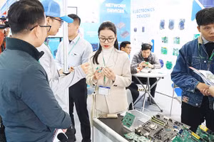 Mặt hàng chíp điện tử có cơ hội tăng tốc mạnh mẽ, góp phần nâng cao vị thế doanh nghiệp Việt trong chuỗi cung ứng toàn cầu. Ảnh: NAM ANH