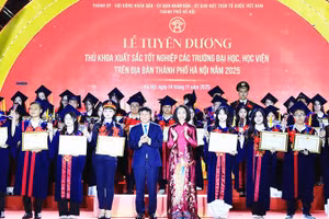Hà Nội xây dựng chính sách hỗ trợ đào tạo 1.000 tiến sĩ