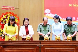 Hội Phụ nữ Công an TP Đà Nẵng phát động phong trào “Nuôi heo đất vì người nghèo” giai đoạn 2026-2030 nhằm gây quỹ hỗ trợ các hoàn cảnh khó khăn.