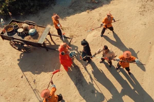 Cảnh trong phim "Trùm Sò". (Ảnh: Nhà sản xuất cung cấp)