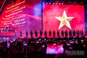 Chương trình “Tổ quốc trong tim”. (Ảnh: Thành Đạt)