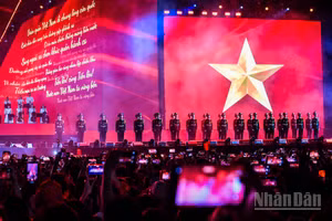 Chương trình “Tổ quốc trong tim”. (Ảnh: Thành Đạt)