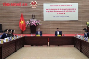 Quang cảnh buổi làm việc.