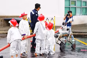 RoboFest thu hút khách tham quan nhỏ tuổi