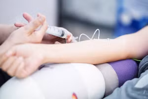 Hiểm họa từ việc tự “truyền trắng”