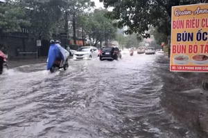 Nhiều tuyến phố trên địa bàn các phường Trường Vinh, Thành Vinh (Nghệ An) bị ngập nặng nếu có mưa lớn kéo dài. (Ảnh tư liệu)